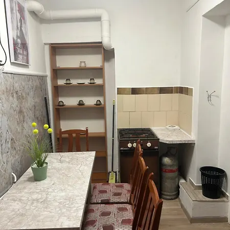 Violett Foeldszint Apartamento