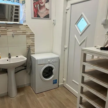 Violett Foeldszint Apartamento
